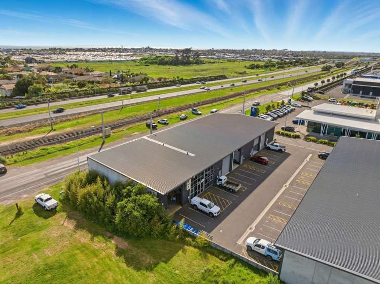 Unit 4/2 Curly McLeod Way Mt Maunganui_12