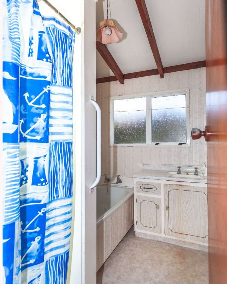 211 Kiwi Road Whangamata_8