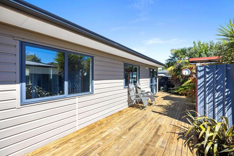 64 Cuffs Road Wainoni_18