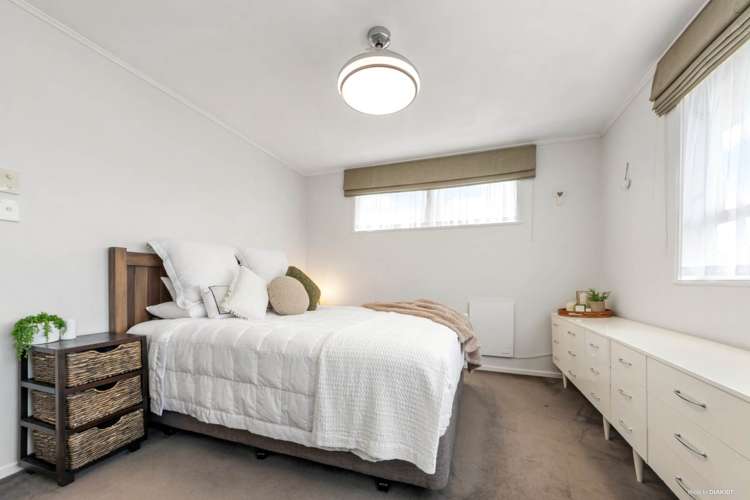 81 Heaphy Street Blockhouse Bay_14