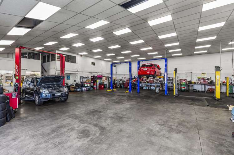 71-73 Wairau Road Wairau Valley_13