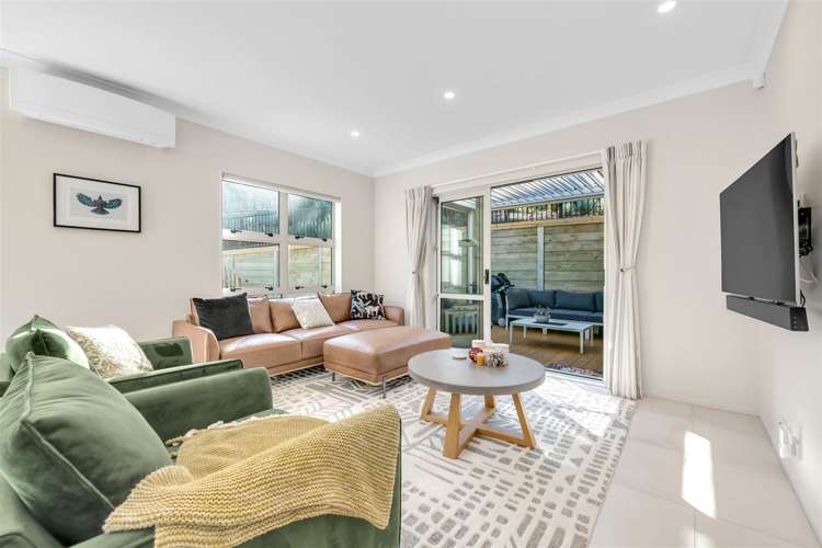 42 Matairangi Avenue Totara Heights_12