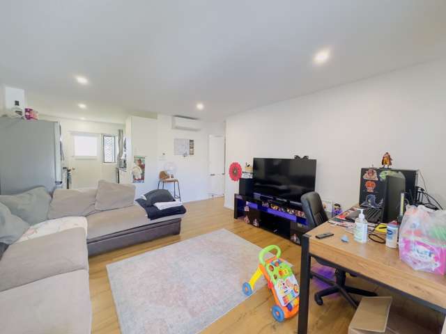 1/7 Cebalo Place Mount Wellington_1