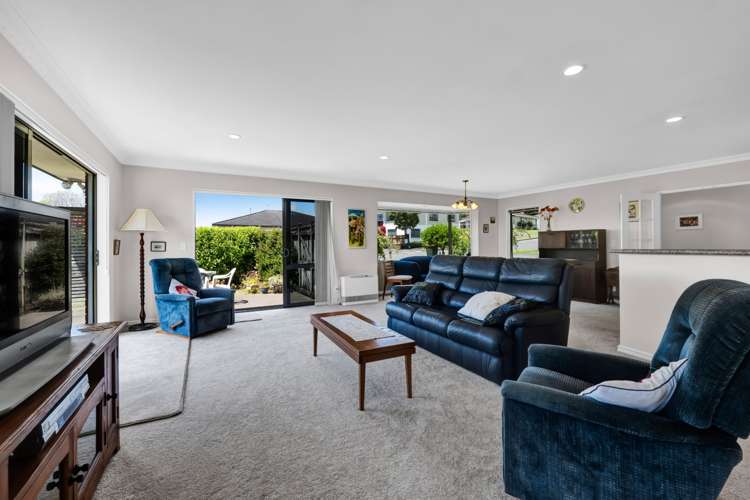 6 Kellyville Heights Merrilands_7