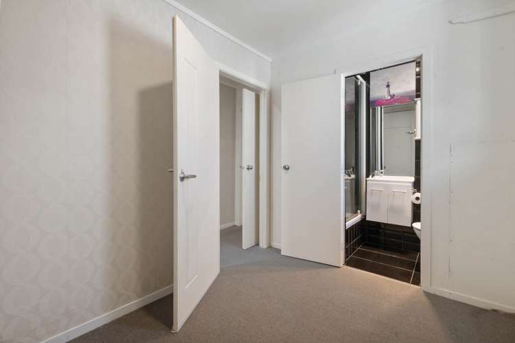 22 Pirangi Street Pt England_12