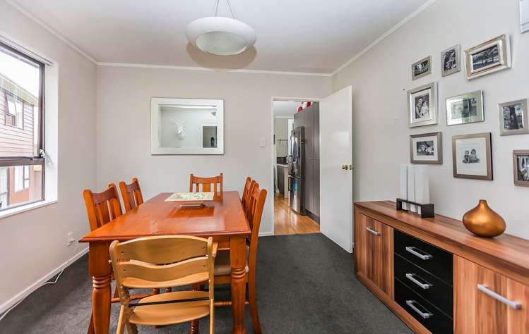 24 Thatcher Crescent Crofton Downs_18