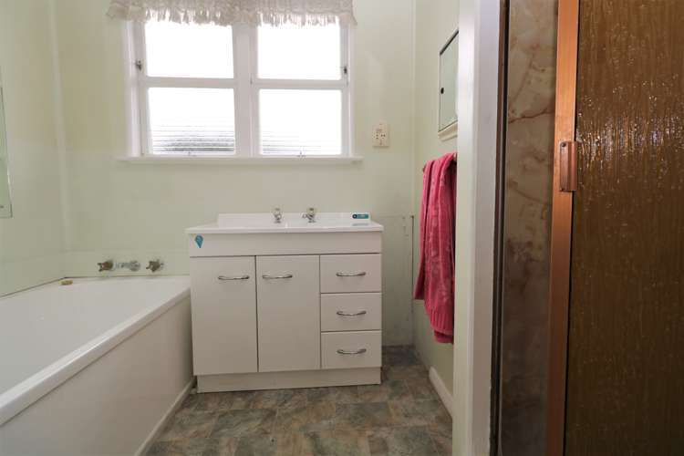 27 Moreton Road Carterton_10