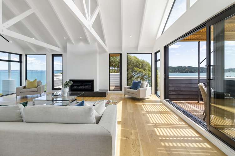 66 Kennedy Point Road Surfdale_35