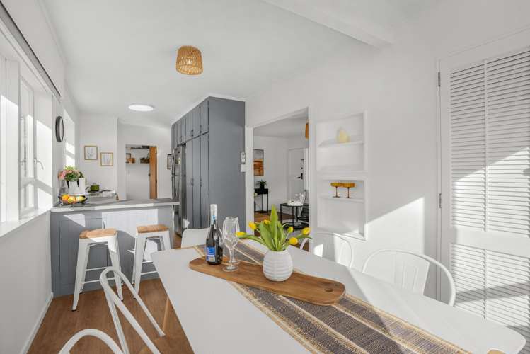 19 California Drive Totara Park_7