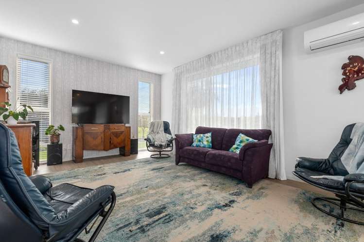 32 Fairfax Crescent Pyes Pa_7