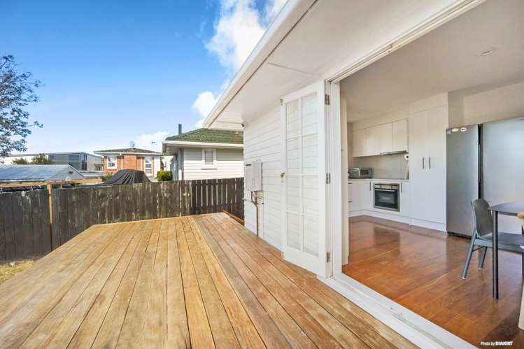787 Te Atatu Road Te Atatu Peninsula_25
