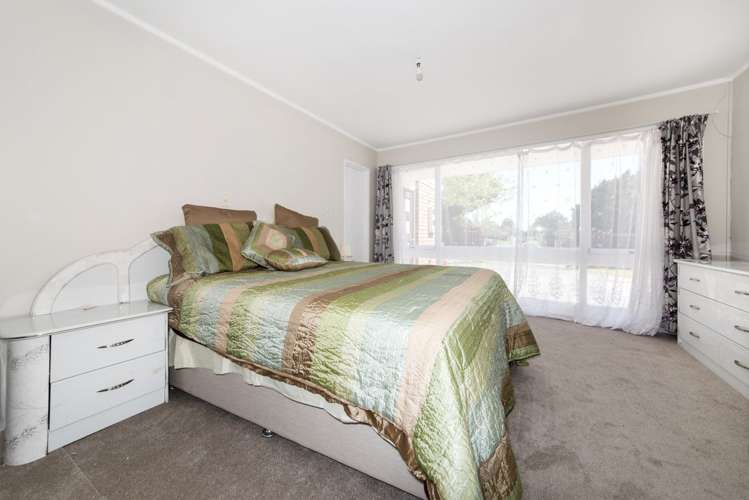 27 Diorella Drive Clover Park_6