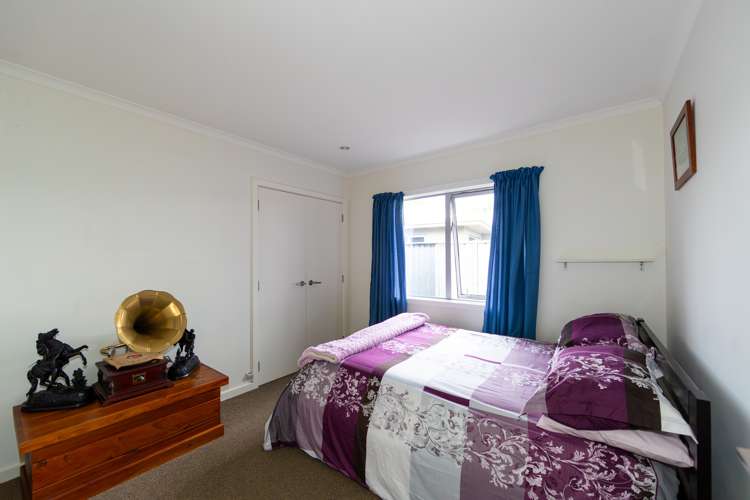 4 Gregory Grove Clive_10