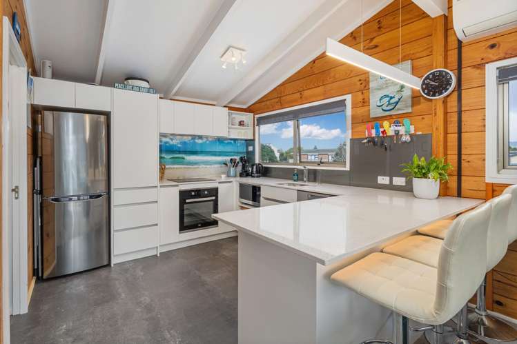 6 Winderton Way Pauanui_2