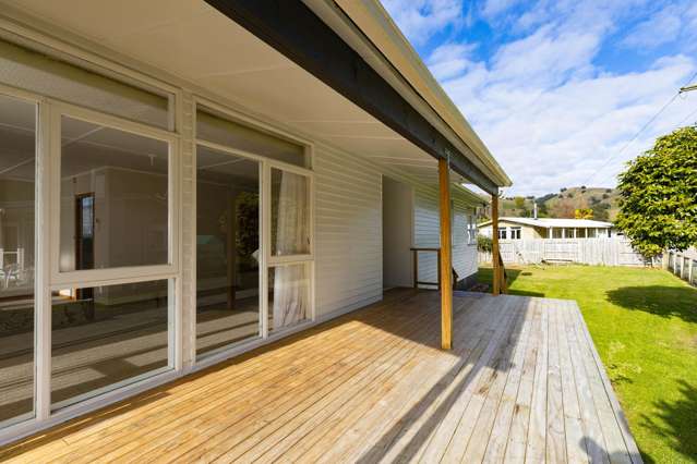 Family Home with Plenty Of Potential!