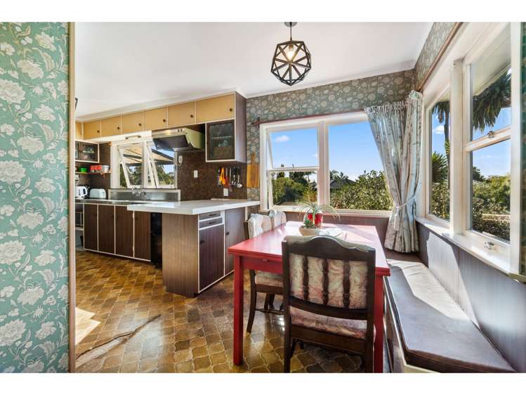 18 Wakeling Avenue Te Atatu South_8