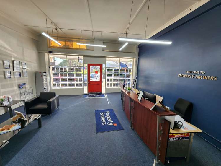 129 Main Street Pahiatua_5