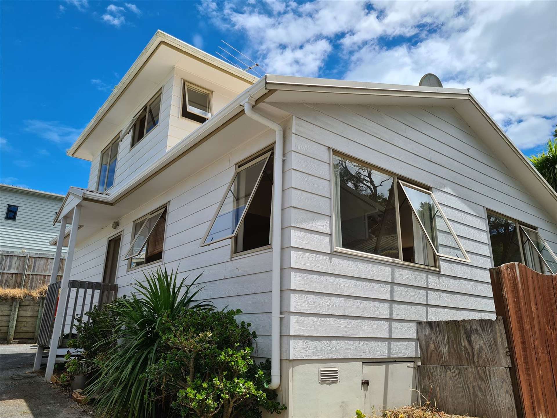 36 Shadon Place Stanmore Bay_0