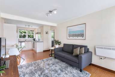 22E Aratonga Avenue_3