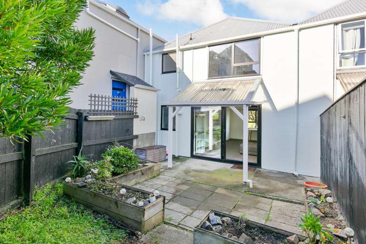 118 Akaroa Drive Maupuia_9