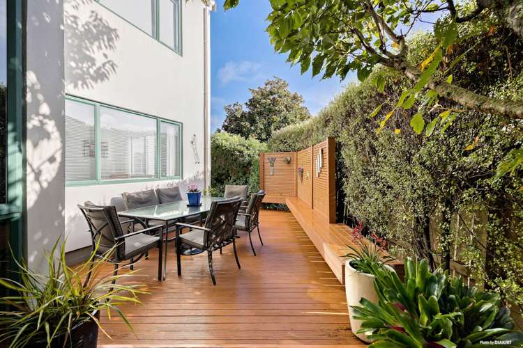 5b Olsen Avenue Hillsborough_23