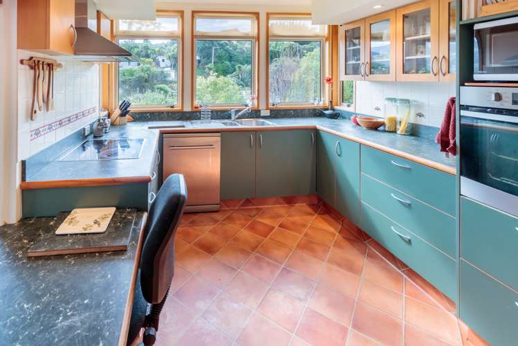 572 Portobello Road Company Bay_6