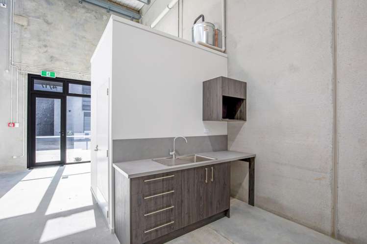 4/17 Hands Road Middleton_5