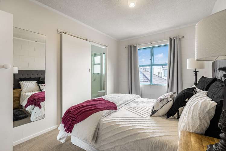 10/4 Wynyard Road Mount Eden_12