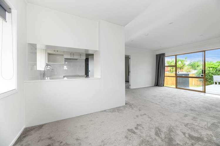 2/84 Haycock Avenue Mount Roskill_14