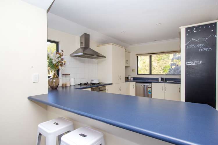 14A Claverton Grove Churton Park_7