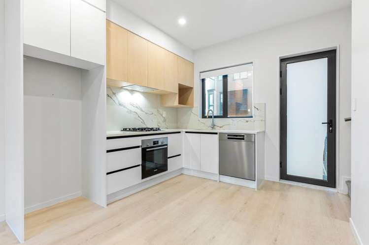20C Plane Street Avondale_12
