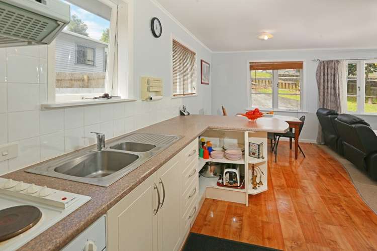 10 Parrs Cross Road Henderson_12