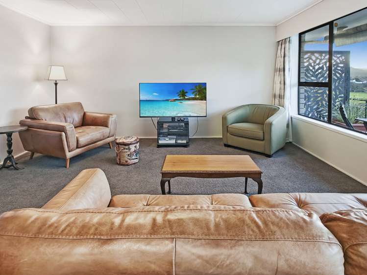 100b Bruce Wallace Place Whangamata_6