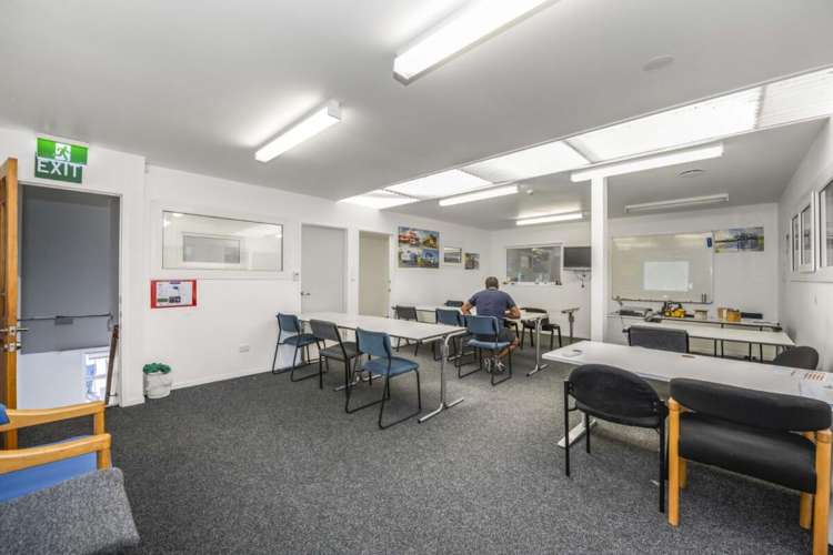 Unit O, 255 Browns Road Wiri_9