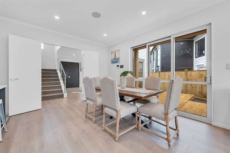 2 Uru Drive Flat Bush_5