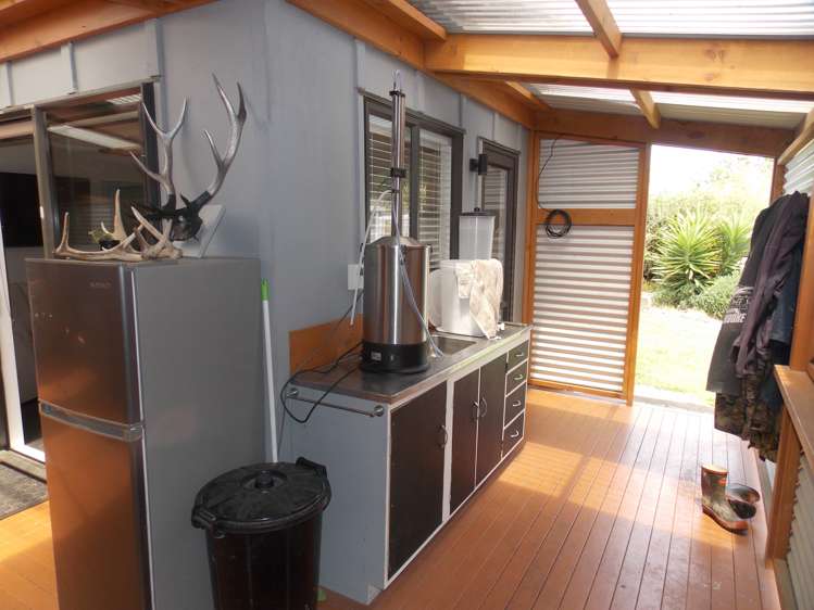 2077 Tangimoana Road Tangimoana_18