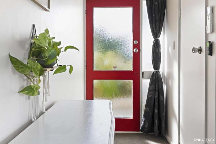 71 Larsen Crescent Tawa_5