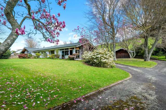 Spacious Family Home with Stunning Views