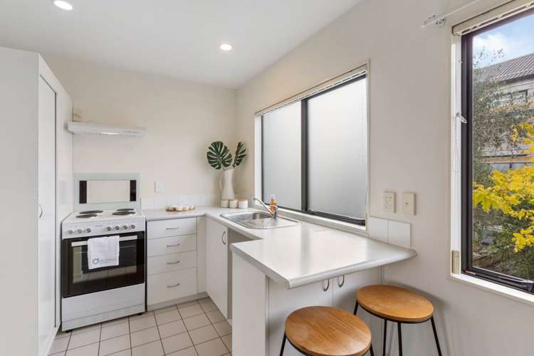 11/12 Ambrico Place New Lynn_8