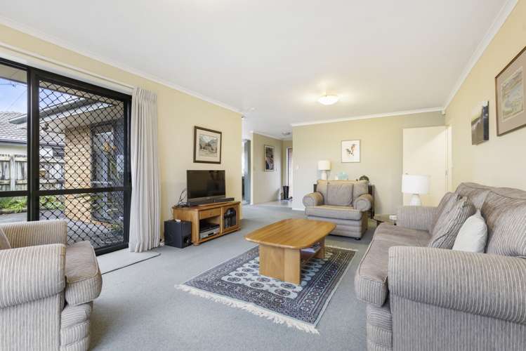 4 Lavenham Place Rototuna North_1