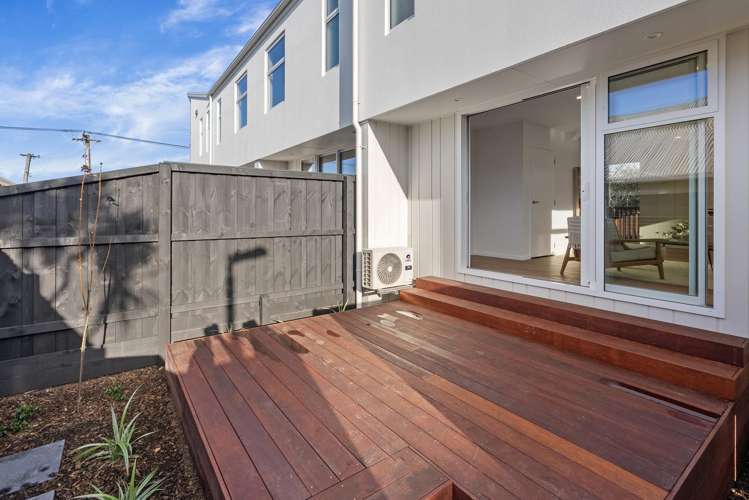 2/124 Lonsdale Street_1