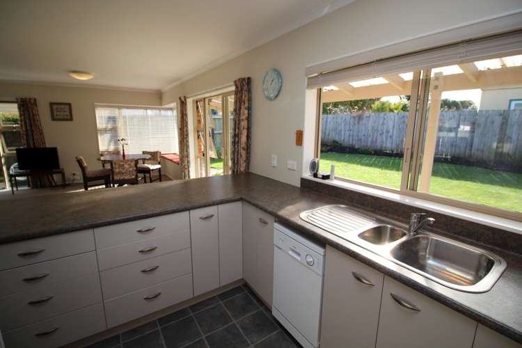 5 Russell Street Marton_18