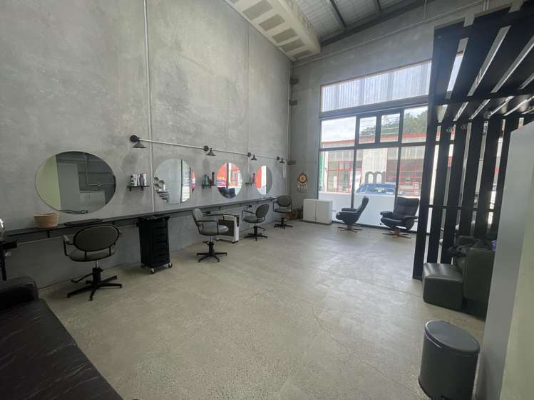 16/20 William Earp Place Tawa_6