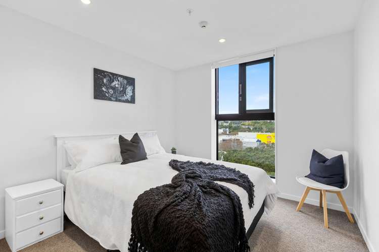 506/4 Bute Road Browns Bay_12
