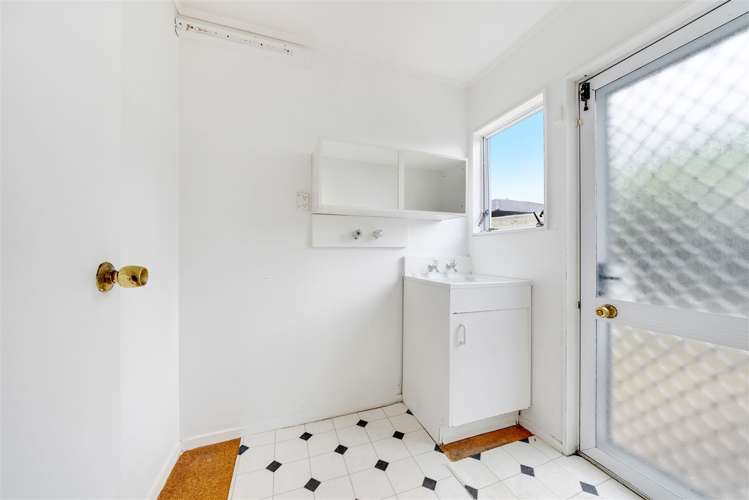 2/50 Blanes Road Manurewa_10