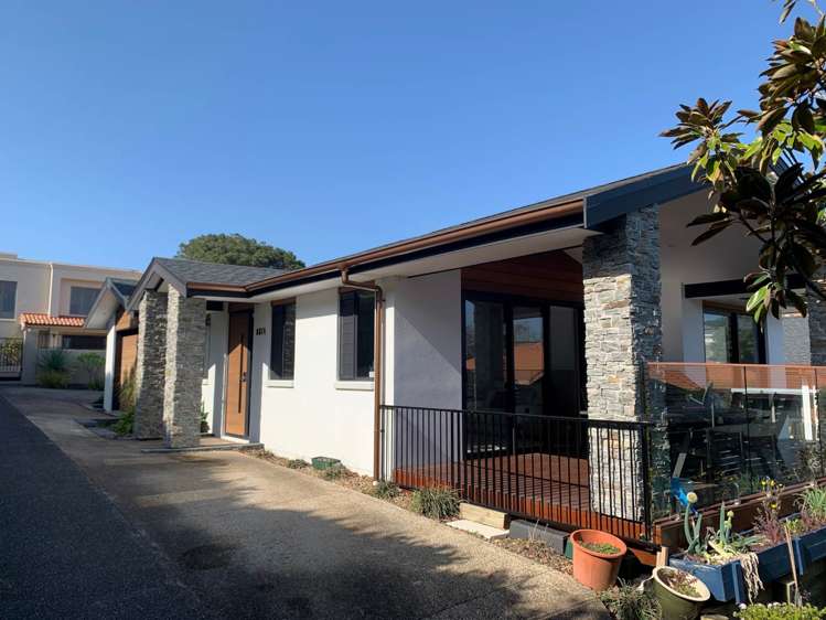 887A Whangaparaoa Road Manly_1