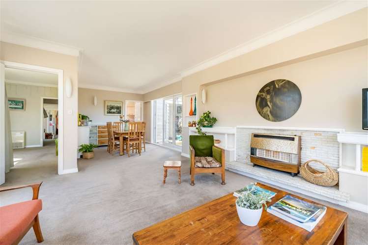 67 Whites Line East Waiwhetu_7