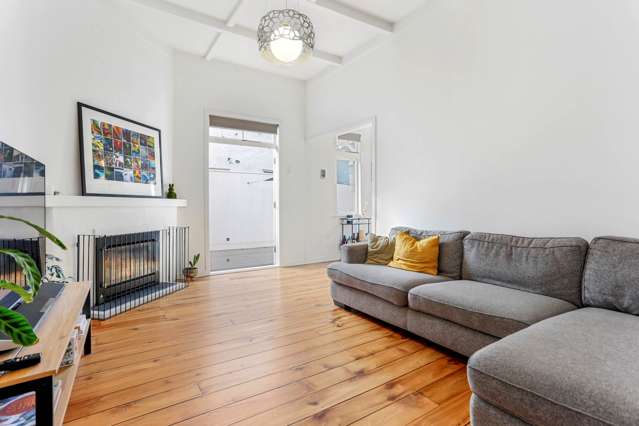 6 Lyon Avenue Mt Albert_3