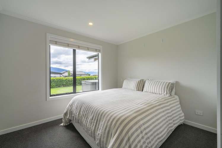 54 Burnby Drive Te Anau_15