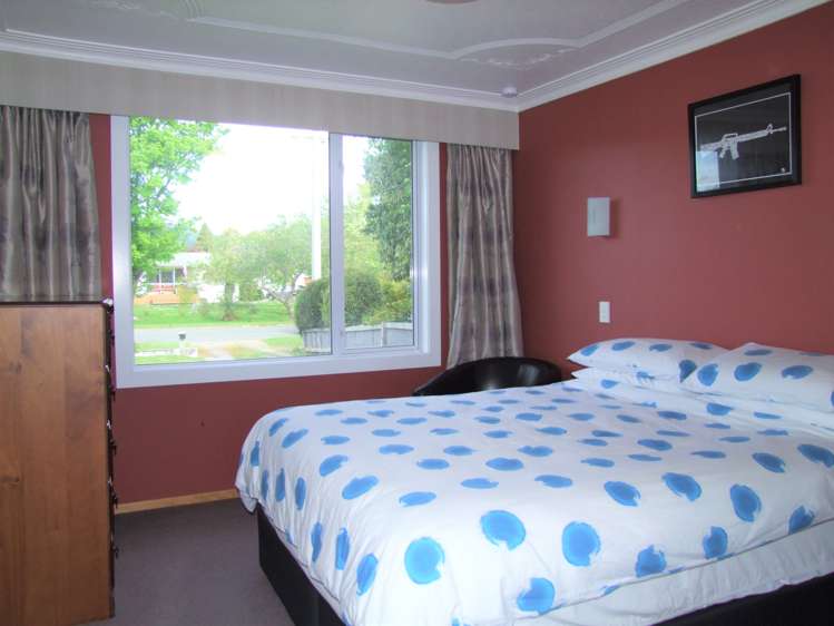 54 Dryden Street Milton_15